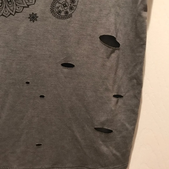 Skull tank top - Picture 5 of 6